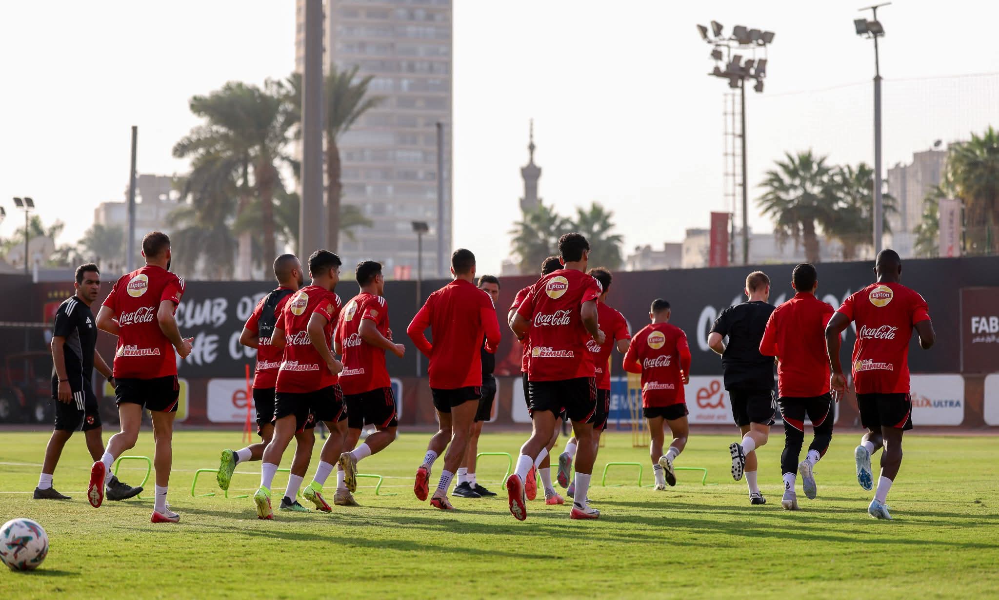 نجم الأهلي يفجرها: أنا أفضل من زيزو.. ويفتح النار على مدرب الزمالك