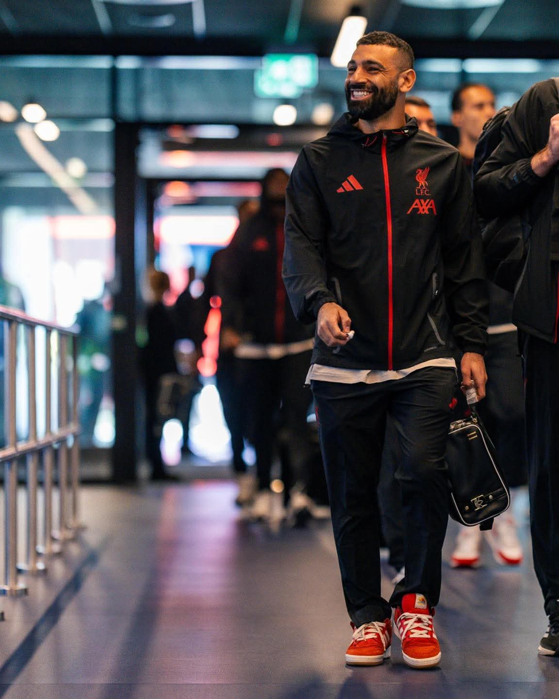 محمد صلاح يحدد شروط بقائه وإدارة ليفربول في مأزق